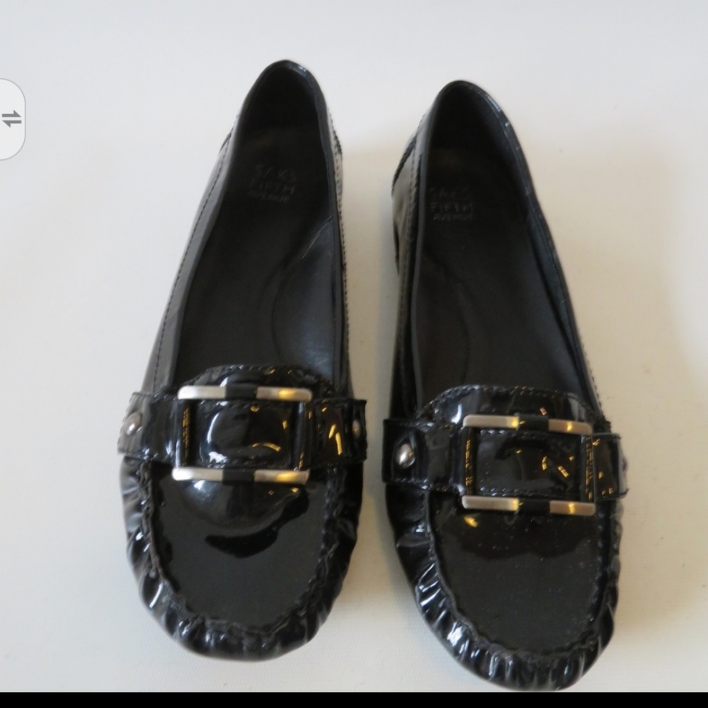 SAKS FIFTH AVENUE BLACK PATENT LEATHER FLAT LOAFERS